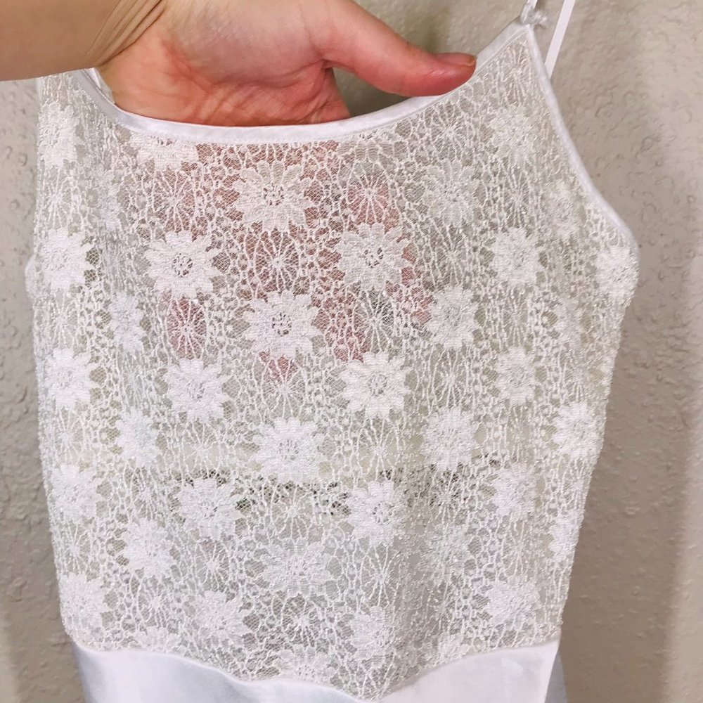 Vintage Jones New York White Lace and Satin Chemise Nightgown - Picture 2 of 11